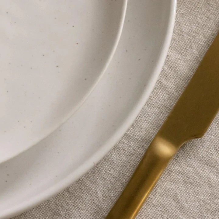 Fable The Dinner Plates | Specked White