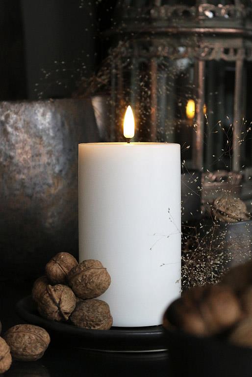 LED Pillar Candle | White | 4" x 8"
