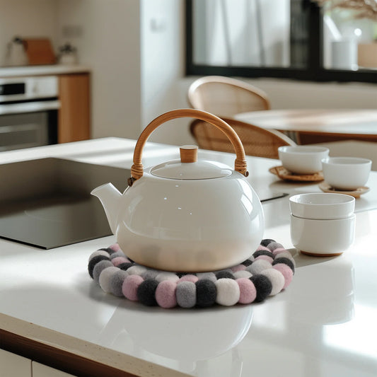 MODWOOL | Felt Ball Round Trivet | Pink/Grey/White