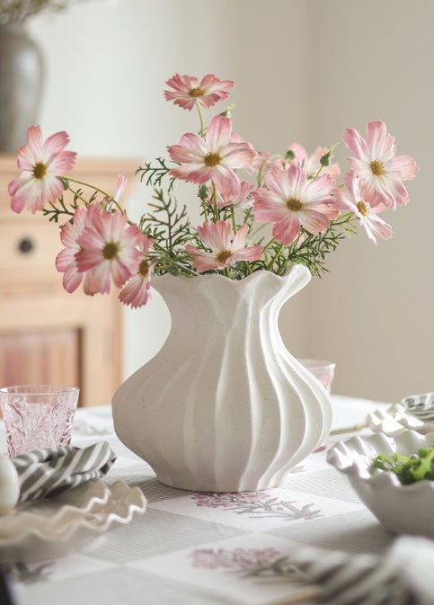 Tulip Stoneware Vase | White