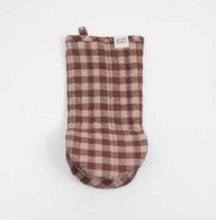 Linen Tales | Oven Mitt | Chocolate Gingham