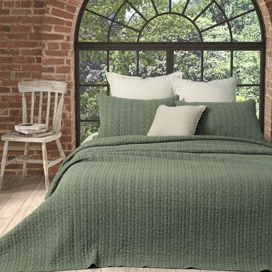 Estelle green quilt | Queen